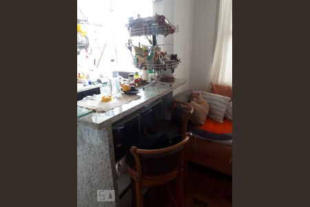 Apartamento à venda com 2 quartos, 68m² em São João, Porto Alegre