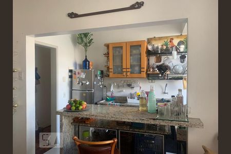 Apartamento à venda com 2 quartos, 68m² em São João, Porto Alegre