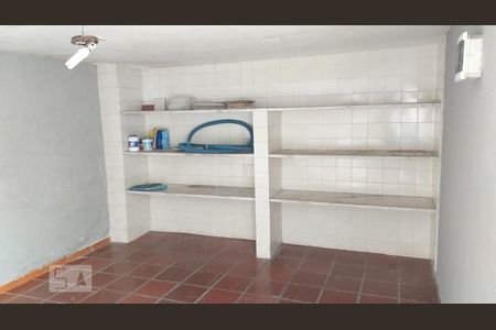 Casa à venda com 250m², 3 quartos e 6 vagas Casa à venda com 250m², 3 quartos e 6 vagasDespensa