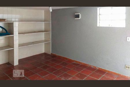 Casa à venda com 250m², 3 quartos e 6 vagas Casa à venda com 250m², 3 quartos e 6 vagasDespensa