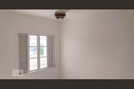 Casa à venda com 250m², 3 quartos e 6 vagas Casa à venda com 250m², 3 quartos e 6 vagasQuarto 2