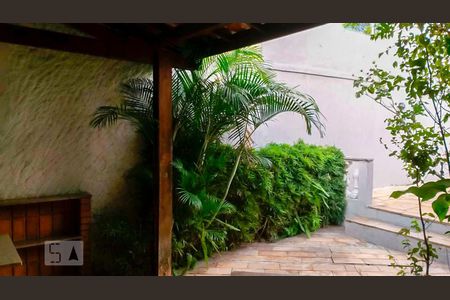 Casa à venda com 250m², 3 quartos e 6 vagas Casa à venda com 250m², 3 quartos e 6 vagasChurrasqueira