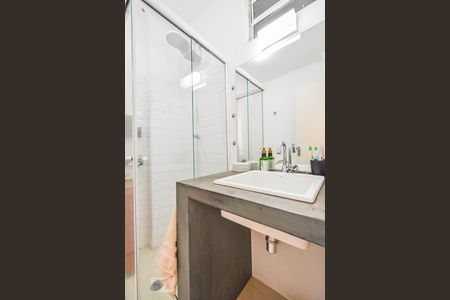 Apartamento para alugar com 70m², 2 quartos e sem vagaBanheiro