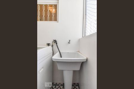 Apartamento para alugar com 70m², 2 quartos e sem vagaÁrea de Serviço