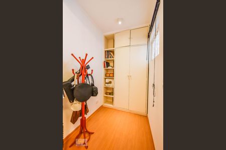 Quarto 1 de apartamento à venda com 2 quartos, 70m² em Pinheiros, São Paulo