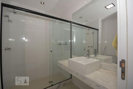 Apartamento para alugar com 80m², 2 quartos e 1 vaga Apartamento para alugar com 80m², 2 quartos e 1 vagaBanheiro Suíte
