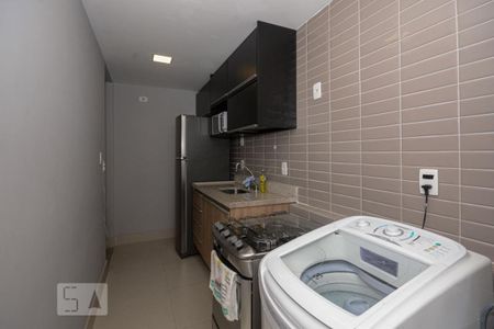 Apartamento para alugar com 80m², 2 quartos e 1 vaga Apartamento para alugar com 80m², 2 quartos e 1 vagaCozinha e Área de Serviço