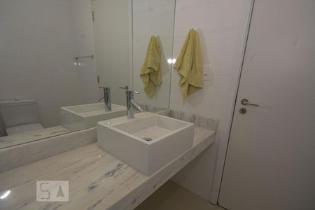 Apartamento para alugar com 80m², 2 quartos e 1 vaga Apartamento para alugar com 80m², 2 quartos e 1 vagaBanheiro Suíte