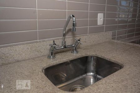 Apartamento para alugar com 80m², 2 quartos e 1 vaga Apartamento para alugar com 80m², 2 quartos e 1 vagaCozinha e Área de Serviço