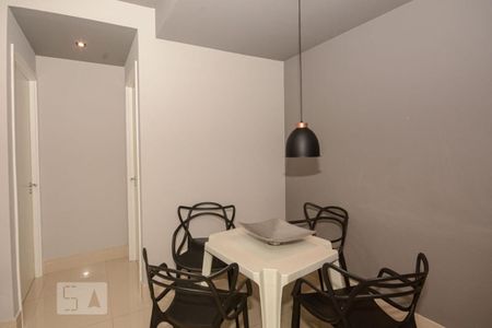 Sala de apartamento para alugar com 2 quartos, 80m² em Jacarepaguá, Rio de Janeiro