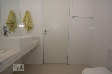 Apartamento para alugar com 80m², 2 quartos e 1 vaga Apartamento para alugar com 80m², 2 quartos e 1 vagaBanheiro Suíte