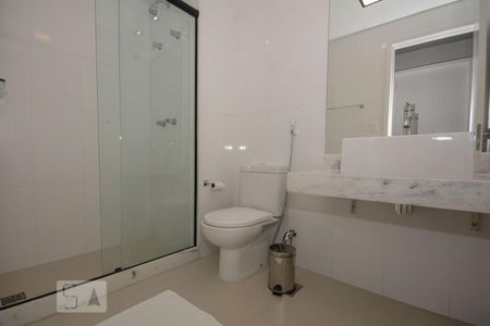 Apartamento para alugar com 80m², 2 quartos e 1 vaga Apartamento para alugar com 80m², 2 quartos e 1 vagaBanheiro Social
