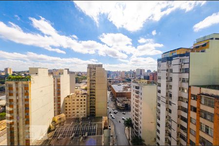 Quarto 1 - Vista de apartamento para alugar com 3 quartos, 80m² em Barro Preto, Belo Horizonte