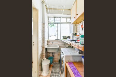 Apartamento à venda com 84m², 3 quartos e 1 vagaÁrea de Serviço