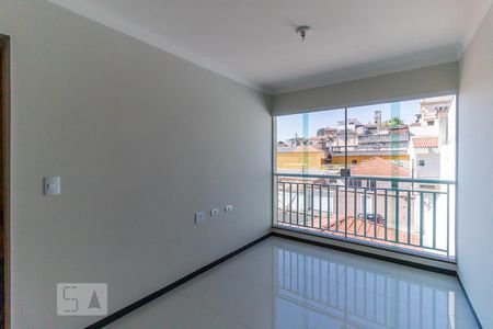 Sala/Cozinha de apartamento para alugar com 2 quartos, 45m² em Vila São Geraldo, São Paulo