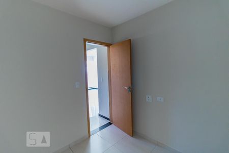 Quarto 1 de apartamento para alugar com 2 quartos, 45m² em Vila São Geraldo, São Paulo