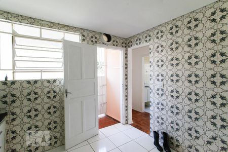 Casa à venda com 300m², 2 quartos e 2 vagasCozinha