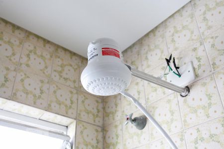 Casa à venda com 300m², 2 quartos e 2 vagasBanheiro Social