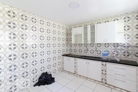 Casa à venda com 300m², 2 quartos e 2 vagasCozinha