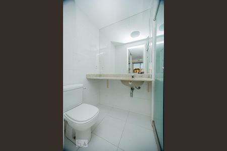 Banheiro da Suíte de apartamento para alugar com 2 quartos, 56m² em Centro, Niterói