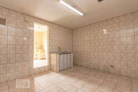 Cozinha de casa para alugar com 1 quarto, 80m² em Vila Guilhermina, São Paulo