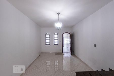 Casa para alugar com 125m², 2 quartos e 1 vagaSala