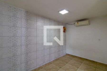 Sala/Quarto de casa para alugar com 1 quarto, 35m² em Jardim Munhoz, Guarulhos