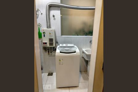 Área de Serviço de apartamento para alugar com 2 quartos, 135m² em Consolação, São Paulo