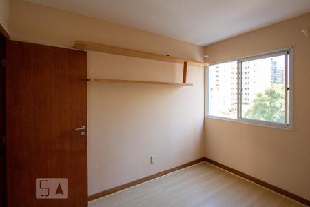 Quarto 1 de apartamento para alugar com 3 quartos, 105m² em Água Verde, Curitiba