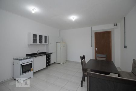 Sala e Cozinha de kitnet/studio para alugar com 1 quarto, 30m² em Marechal Rondon, Canoas
