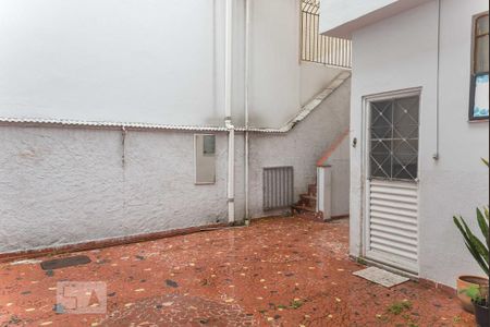 Casa à venda com 235m², 4 quartos e 1 vagaÁrea de Serviço