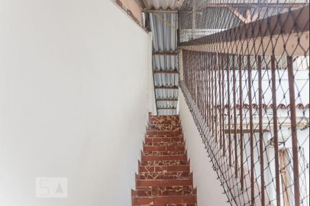 Casa à venda com 235m², 4 quartos e 1 vagaTerraço - Escada 