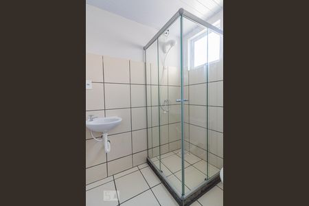 Banheiro de apartamento para alugar com 2 quartos, 44m² em Glória, Porto Alegre