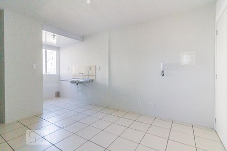 Sala de apartamento para alugar com 2 quartos, 44m² em Glória, Porto Alegre