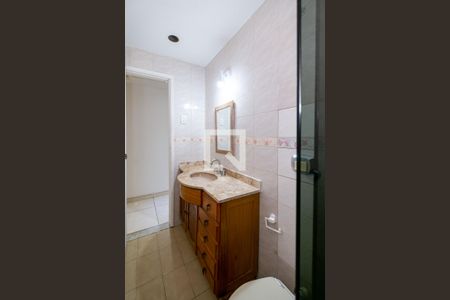 Apartamento para alugar com 120m², 3 quartos e sem vagaBanheiro