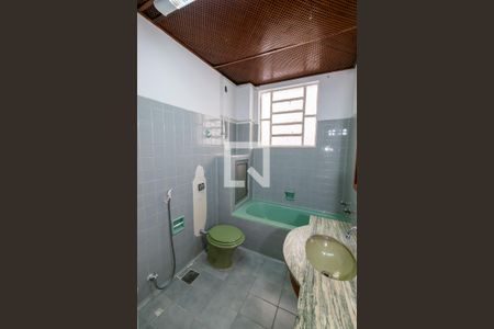 Apartamento para alugar com 120m², 3 quartos e sem vagaBanheiro Corredor