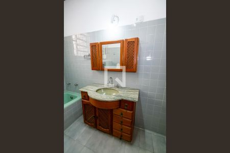 Apartamento para alugar com 120m², 3 quartos e sem vagaBanheiro Corredor