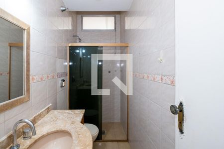 Apartamento para alugar com 120m², 3 quartos e sem vagaBanheiro