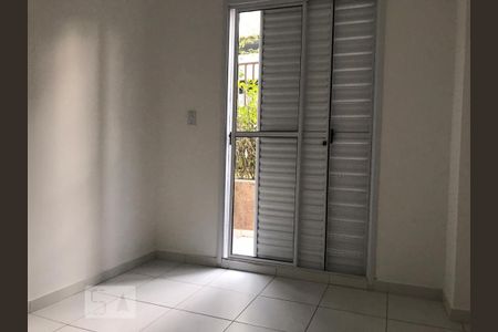 Quarto de apartamento para alugar com 2 quartos, 55m² em Jardim Ampliação, São Paulo