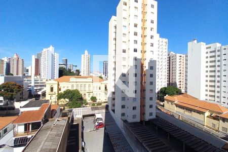 Vista do Quarto  de apartamento para alugar com 2 quartos, 65m² em Botafogo, Campinas