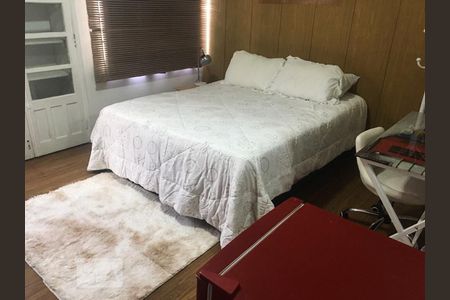 Casa à venda com 300m², 7 quartos e 3 vagasQuarto 6