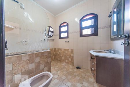 Banheiro 1 de casa à venda com 3 quartos, 130m² em Santa Teresinha, Santo André