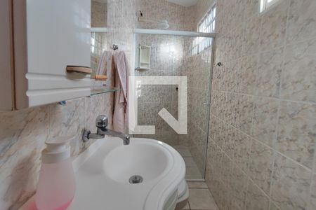 Casa à venda com 225m², 4 quartos e 4 vagasBanheiro