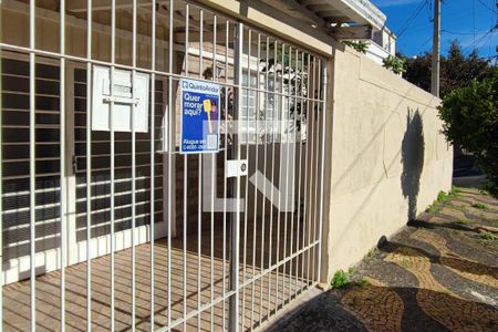 Casa à venda com 225m², 4 quartos e 4 vagasPLACA INSTALADA NA FACHADA