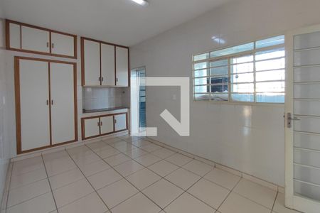 Casa à venda com 225m², 4 quartos e 4 vagasCopa
