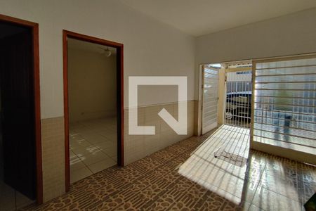 Casa à venda com 225m², 4 quartos e 4 vagasGaragem