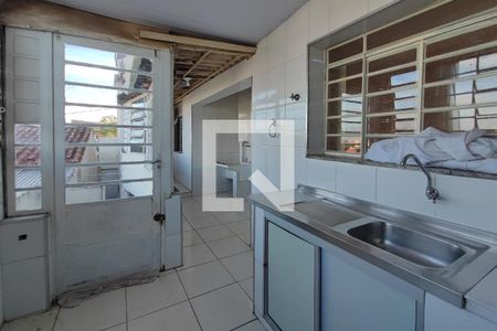 Casa à venda com 225m², 4 quartos e 4 vagasCozinha