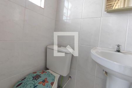 Casa à venda com 225m², 4 quartos e 4 vagasBanheiro de serviço