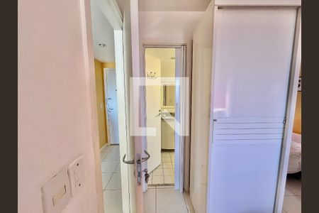 Apartamento à venda com 50m², 1 quarto e 1 vagaBanheiro da suíte é canadense com a sala