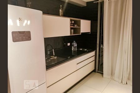 Cozinha de kitnet/studio para alugar com 1 quarto, 39m² em Vila Augusta, Guarulhos